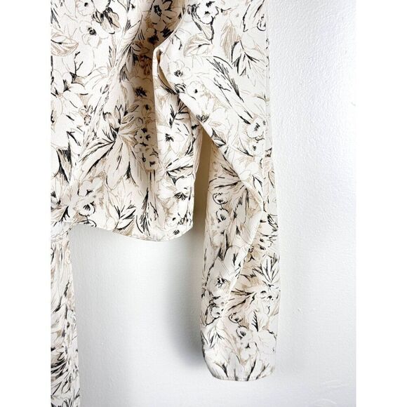 ASTR the Label Cropped Long Sleeve Cream Floral Blouse w/ Bow EUC XS - Picture 5 of 9